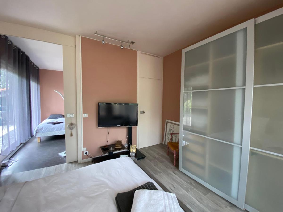 L'Hacienda Hotel Saint-Pierre-du-Mont  Kültér fotó